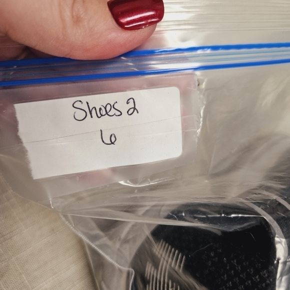 Hoka One One Hupana Black and White In Used worn Condition no insoles sz 10 - Picture 16 of 16